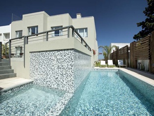 Pool Regency Rambla Design Apart Hotel en Montevideo