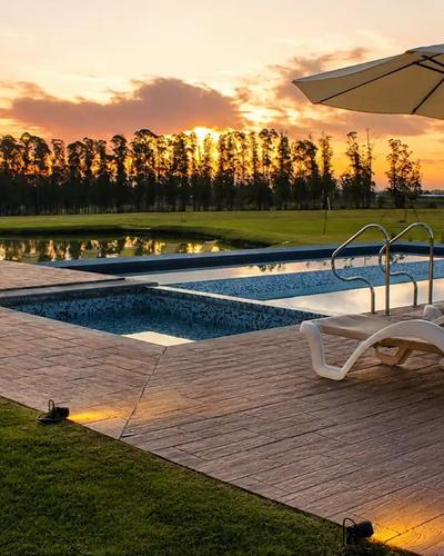 Outdoor pool + sun deck Regency Park Hotel Montevideo Outdoor pool + sun deck Regency Park Hotel Montevideo