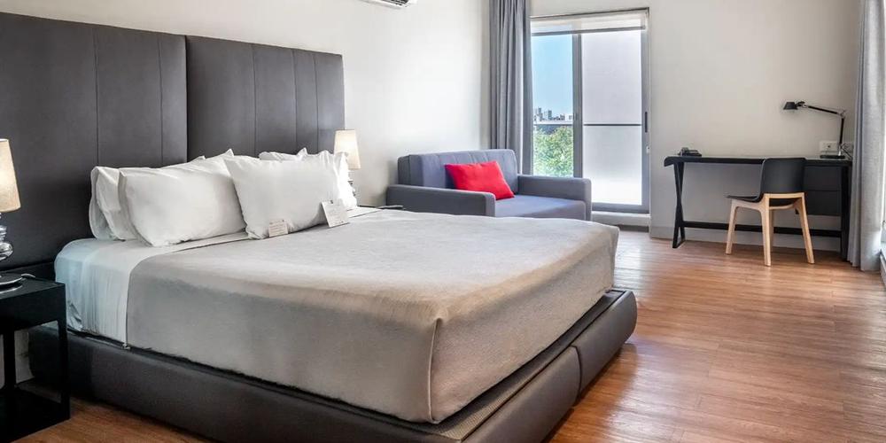 Deluxe Triple Room Regency Way Montevideo Deluxe Triple Room Regency Way Montevideo