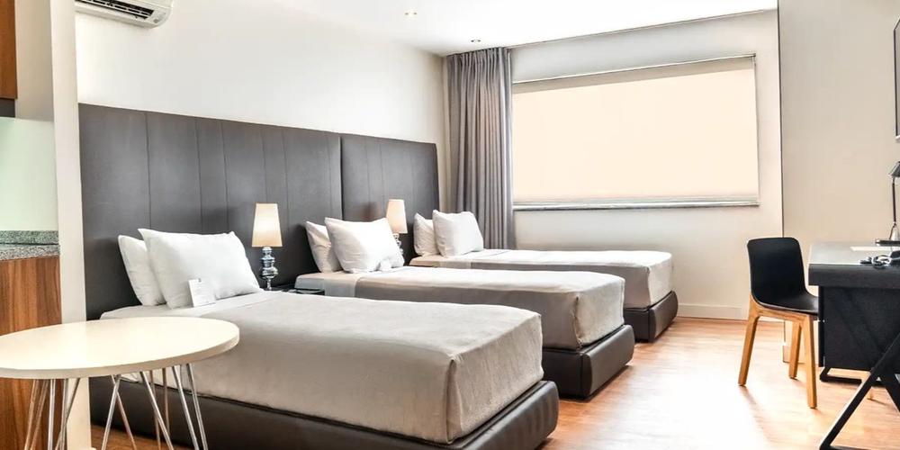 Deluxe Triple Room Regency Way Montevideo Deluxe Triple Room Regency Way Montevideo